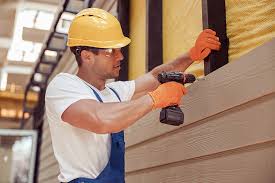 Siding Removal and Disposal in Arkansas City, KS